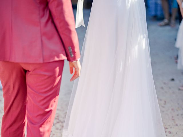 Le mariage de Lucie et Eïleen à Beaujeu, Rhône 84