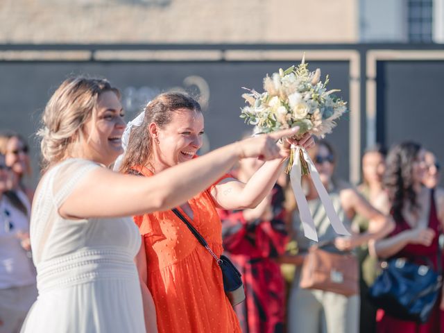 Le mariage de Lucie et Eïleen à Beaujeu, Rhône 99
