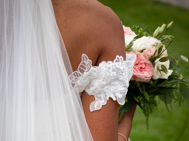 Le mariage de Maxime et Caroline à Les Riceys, Aube 1