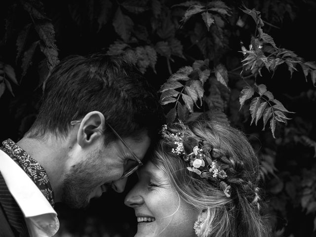 Le mariage de Thibaut et Laetitia à La Roche-Chalais, Dordogne 1