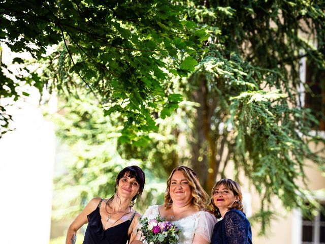 Le mariage de Greg et Julie  à Chevrières, Isère 13