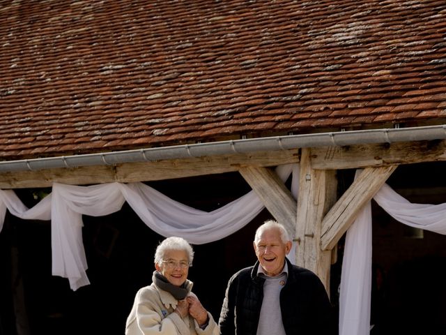 Le mariage de Florian et Clélia à Fouronnes, Yonne 37