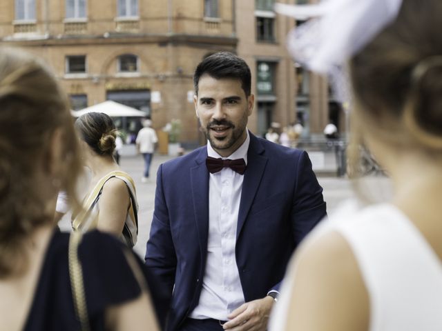 Le mariage de Olivier et Caroline à Puycelci, Tarn 2