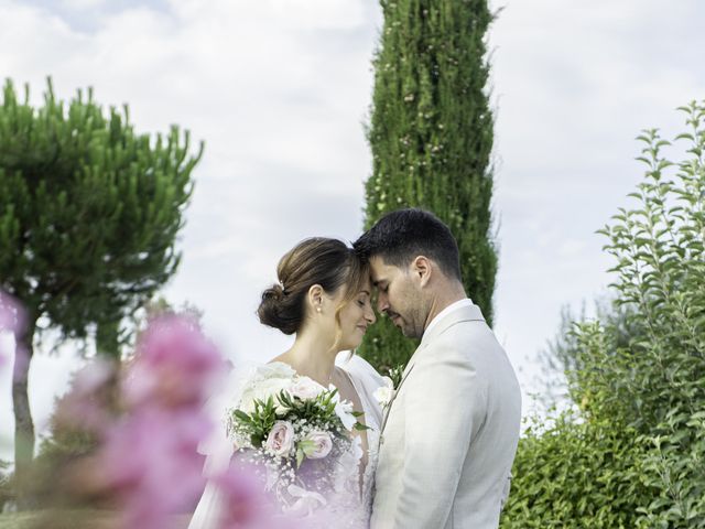 Le mariage de Olivier et Caroline à Puycelci, Tarn 23