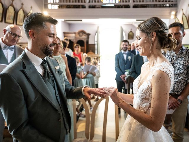 Le mariage de Nicolas et Cynthia à Gosnay, Pas-de-Calais 30