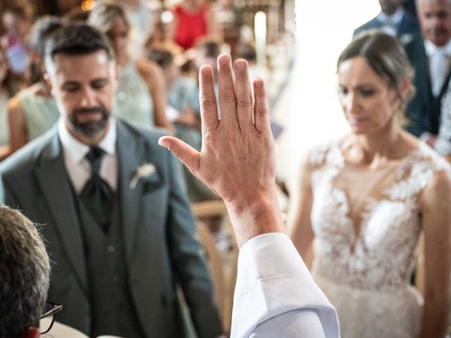 Le mariage de Nicolas et Cynthia à Gosnay, Pas-de-Calais 31