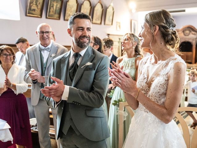 Le mariage de Nicolas et Cynthia à Gosnay, Pas-de-Calais 32