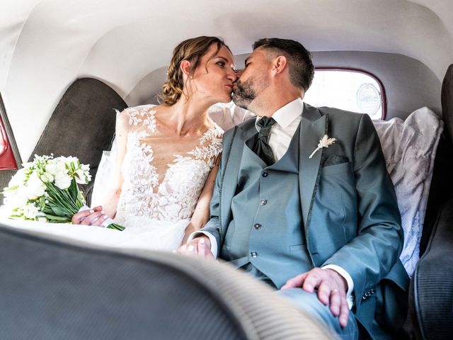 Le mariage de Nicolas et Cynthia à Gosnay, Pas-de-Calais 36