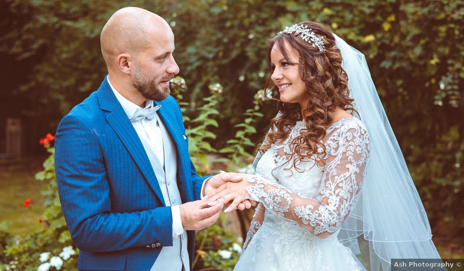 Le mariage de Alex et Melo à Mouscron, Hainaut