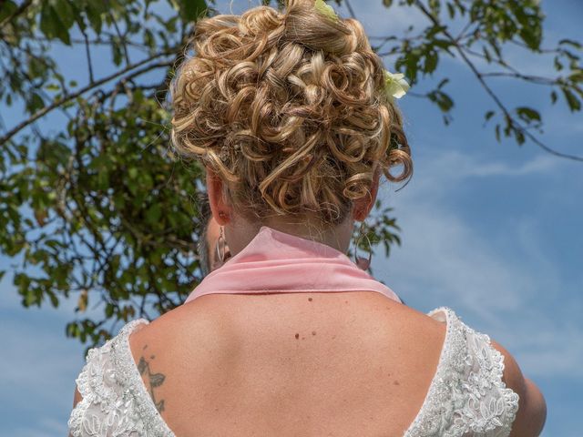 Le mariage de Hervé et Angélique à Monceaux-sur-Dordogne, Corrèze 6