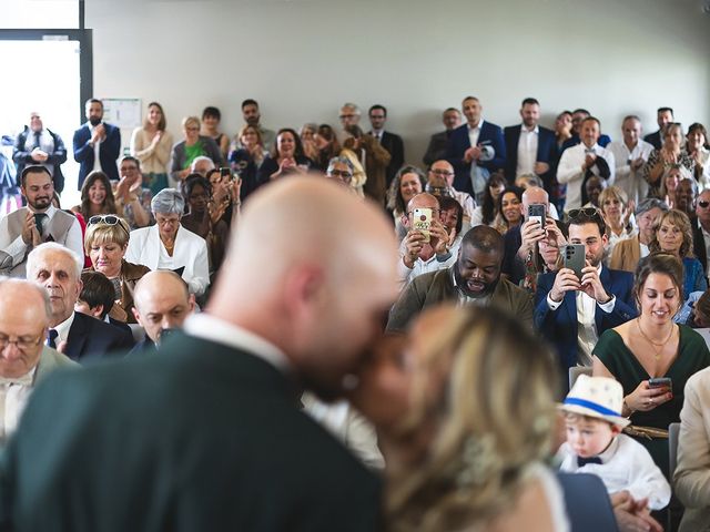 Le mariage de Laurent et Amandine à Angoulême, Charente 30