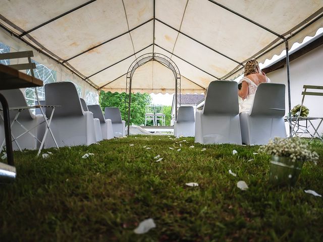 Le mariage de Laurent et Amandine à Angoulême, Charente 63