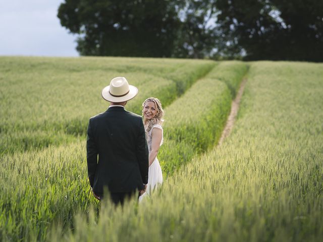 Le mariage de Laurent et Amandine à Angoulême, Charente 78