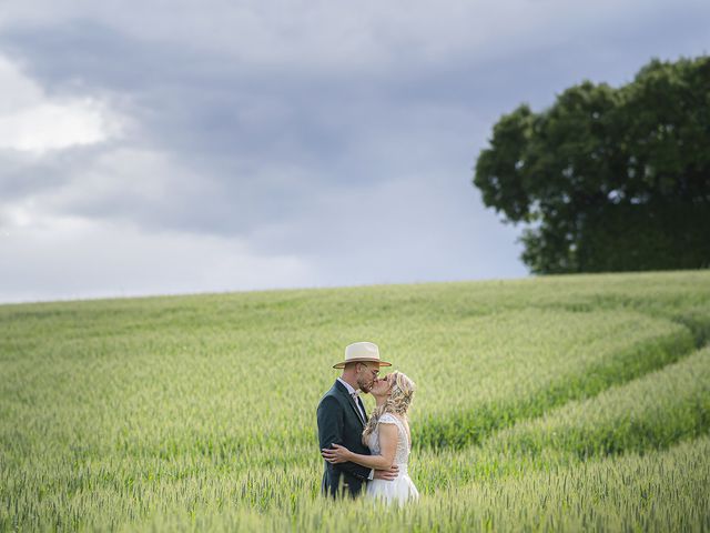 Le mariage de Laurent et Amandine à Angoulême, Charente 79