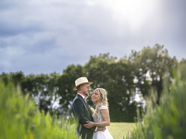 Le mariage de Laurent et Amandine à Angoulême, Charente 80