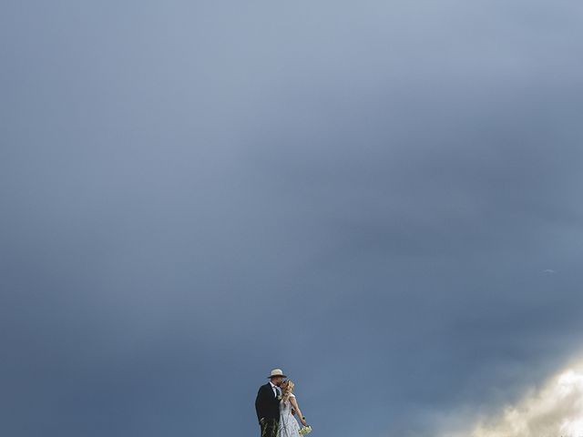 Le mariage de Laurent et Amandine à Angoulême, Charente 81