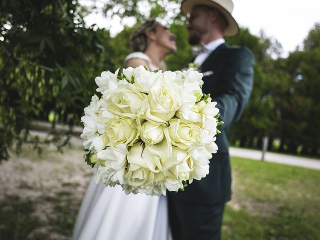 Le mariage de Laurent et Amandine à Angoulême, Charente 83