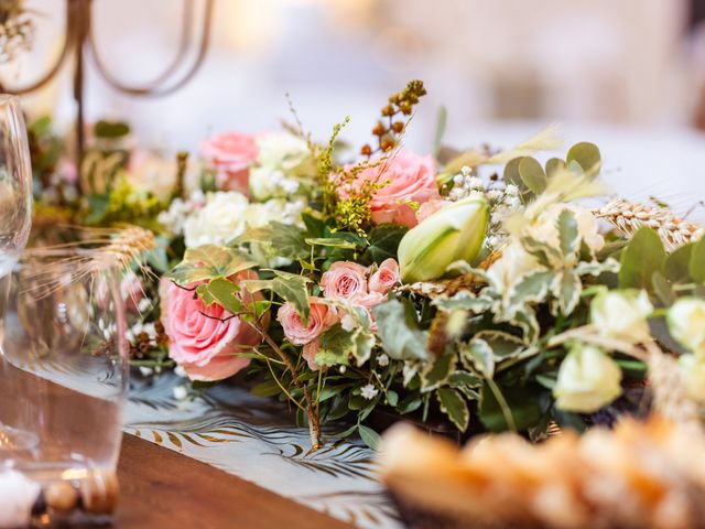 Le mariage de Thomas et Amélie à Gouville-sur-Mer, Manche 12
