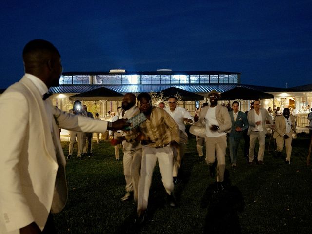Le mariage de Lionel et Carla à Pont-Saint-Esprit, Gard 22