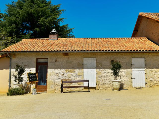 Le mariage de Michael et Mylene à La Villedieu-du-Clain, Vienne 47