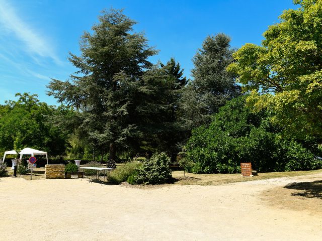 Le mariage de Michael et Mylene à La Villedieu-du-Clain, Vienne 48