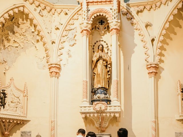 Le mariage de Margot et Nicolas à Uchaux, Vaucluse 15