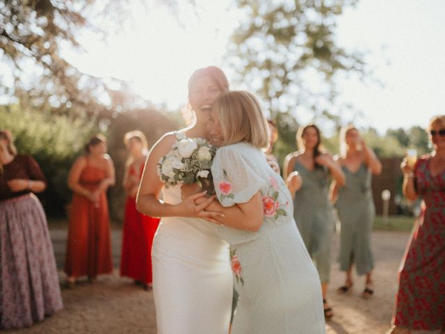 Le mariage de Anthony et Caroline à Saint-Yrieix-sur-Charente, Charente 66