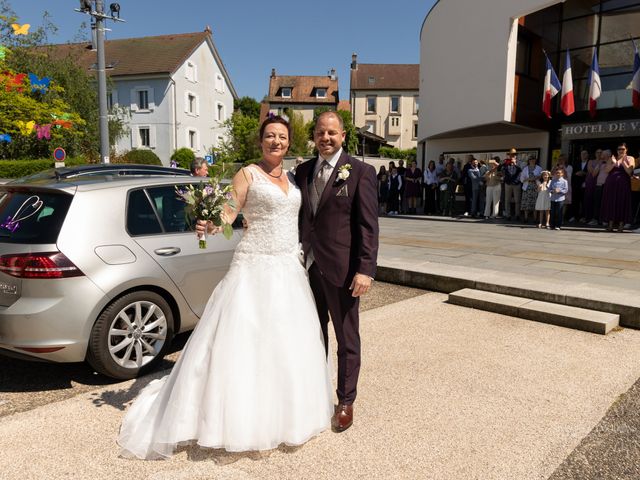 Le mariage de Anthony et Emilie à Beaucourt, Territoire de Belfort 3