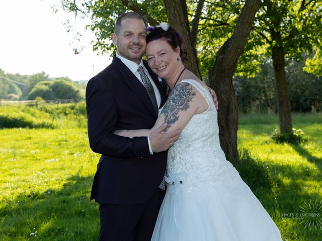 Le mariage de Anthony et Emilie à Beaucourt, Territoire de Belfort 33