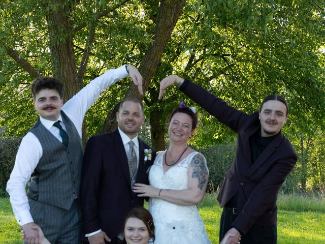 Le mariage de Anthony et Emilie à Beaucourt, Territoire de Belfort 34