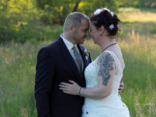 Le mariage de Anthony et Emilie à Beaucourt, Territoire de Belfort 36