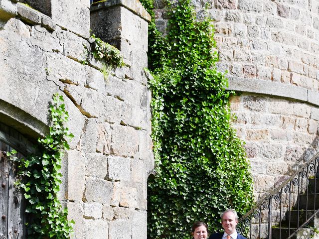 Le mariage de Anselme et Amandine à Marols, Loire 5