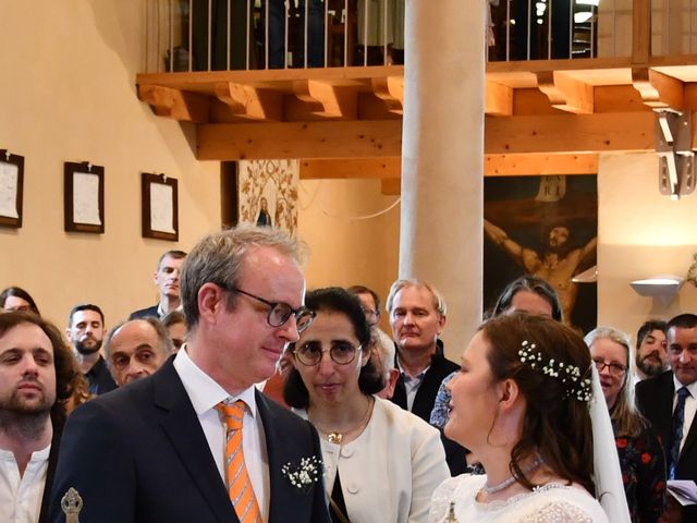 Le mariage de Anselme et Amandine à Marols, Loire 9