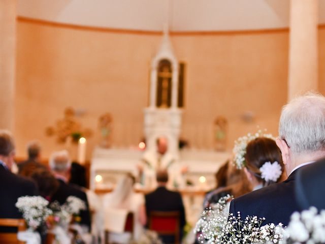 Le mariage de Anselme et Amandine à Marols, Loire 15