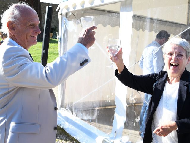 Le mariage de Anselme et Amandine à Marols, Loire 20