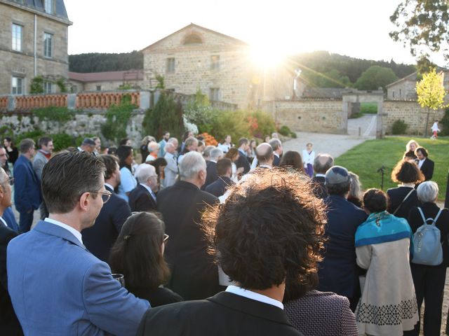 Le mariage de Anselme et Amandine à Marols, Loire 34