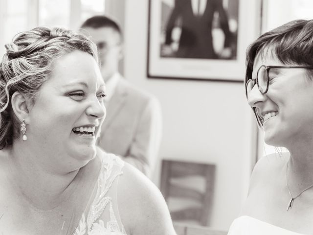 Le mariage de Marine et Victorine à Gouville-sur-Mer, Manche 7