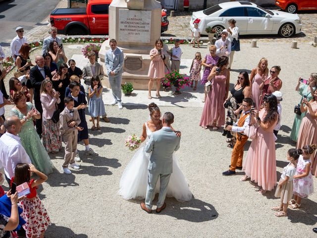 Le mariage de Tony et Carine à Bouchy-Saint-Genest, Marne 11