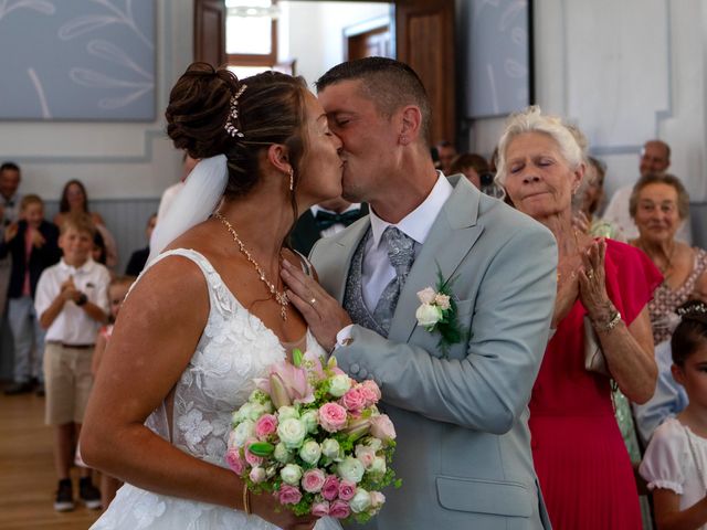 Le mariage de Tony et Carine à Bouchy-Saint-Genest, Marne 17