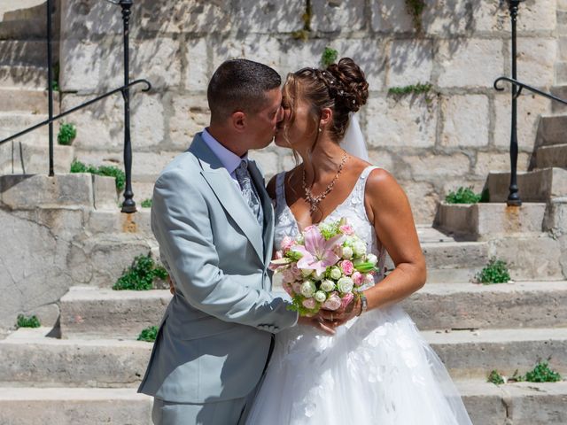 Le mariage de Tony et Carine à Bouchy-Saint-Genest, Marne 19
