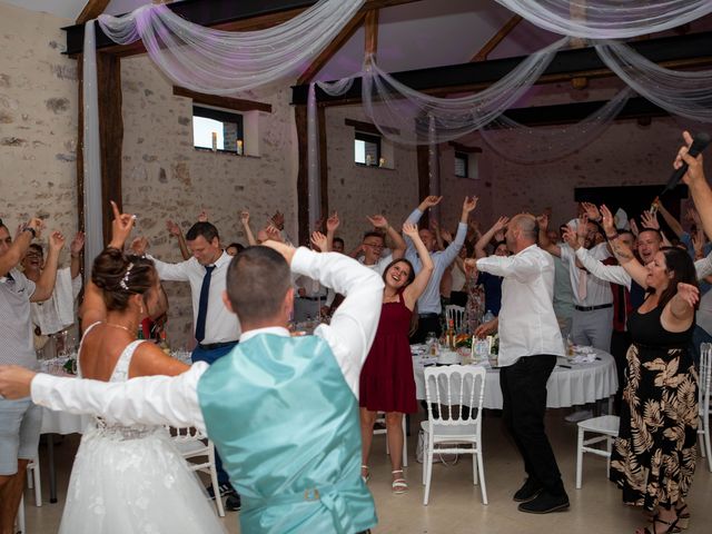 Le mariage de Tony et Carine à Bouchy-Saint-Genest, Marne 41