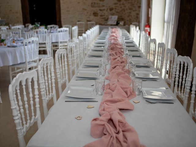 Le mariage de Tony et Carine à Bouchy-Saint-Genest, Marne 54
