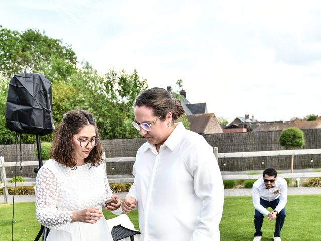 Le mariage de Rihann et Sarah à Comines-Warneton, Hainaut 16