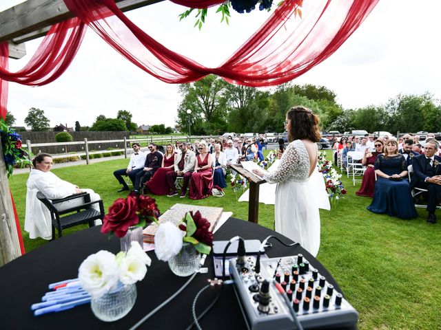 Le mariage de Rihann et Sarah à Comines-Warneton, Hainaut 18
