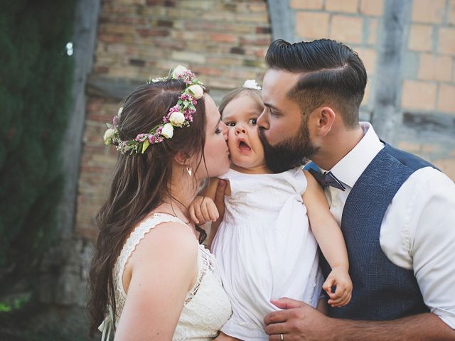 Le mariage de Mike et Elodie à Koestlach, Haut Rhin 15