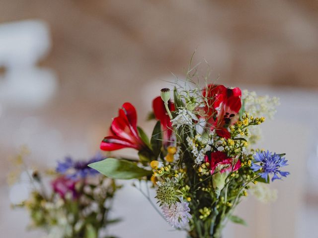 Le mariage de Matthieu et Anne-Sophie à Saint-Marcel-de-Félines, Loire 7