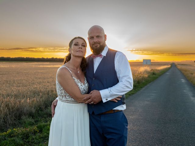 Le mariage de Arnaud et Fabienne à Puiseaux, Loiret 21