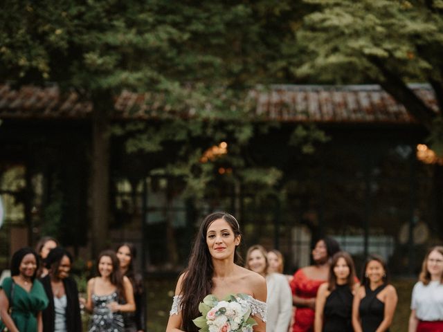 Le mariage de Jules et Fathia à Hardricourt, Yvelines 25