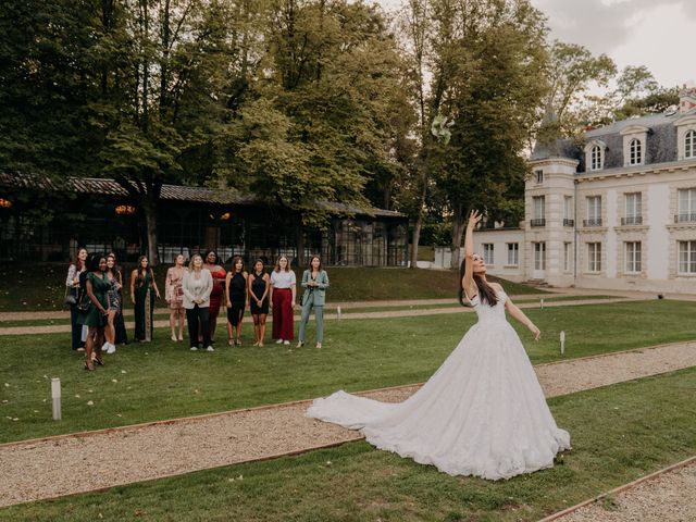 Le mariage de Jules et Fathia à Hardricourt, Yvelines 26