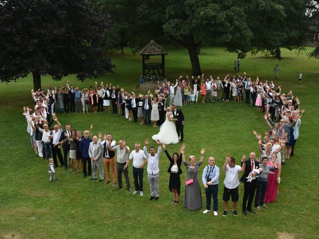 Le mariage de Pierre  et Laura  à Saint-Just-en-Chaussée, Oise 39